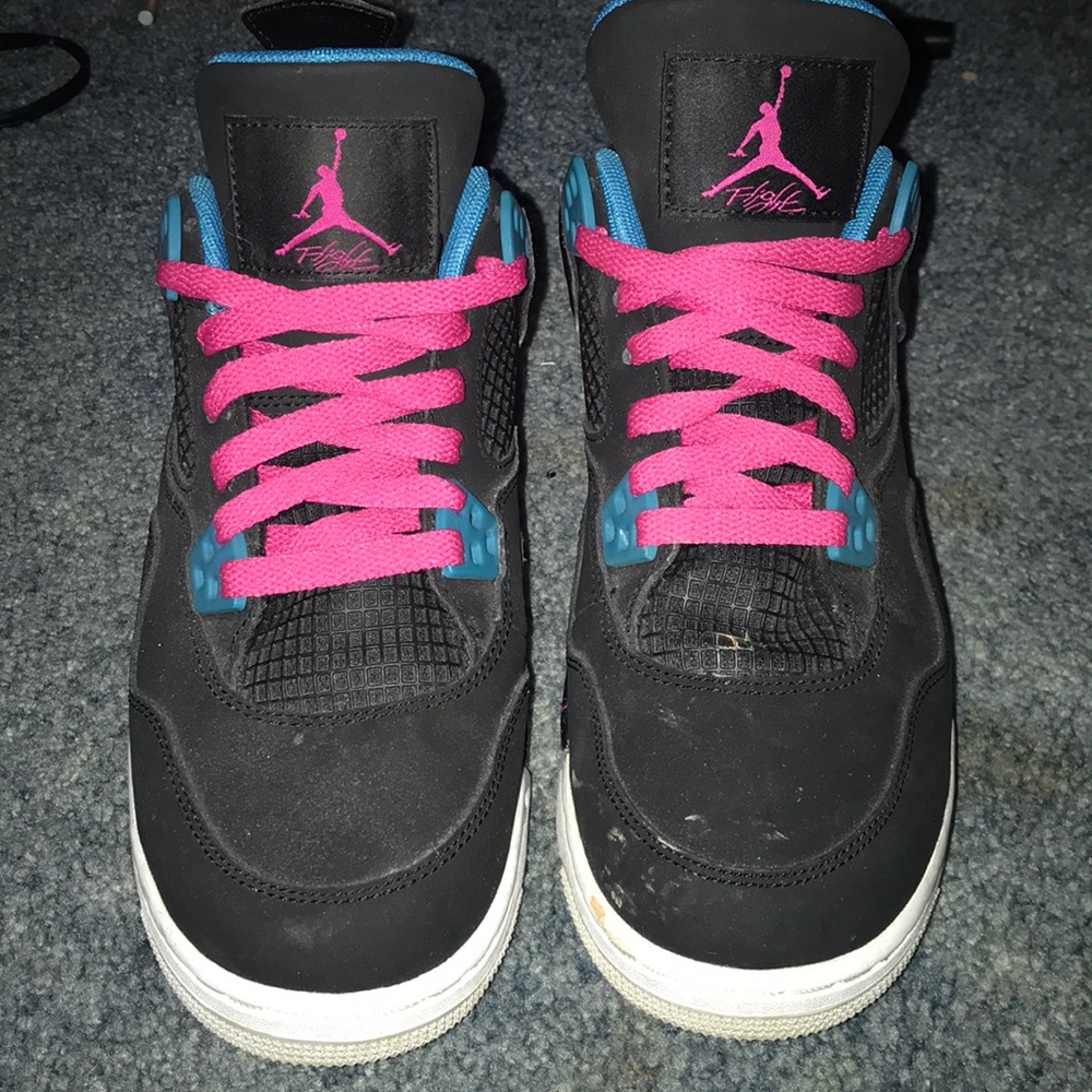 Jordan 4 Retro Black Vivid Pink Dynamic Blue
